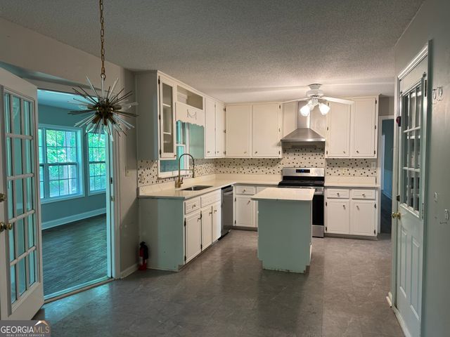 3718 Sussex Drive, Milledgeville, GA 31061