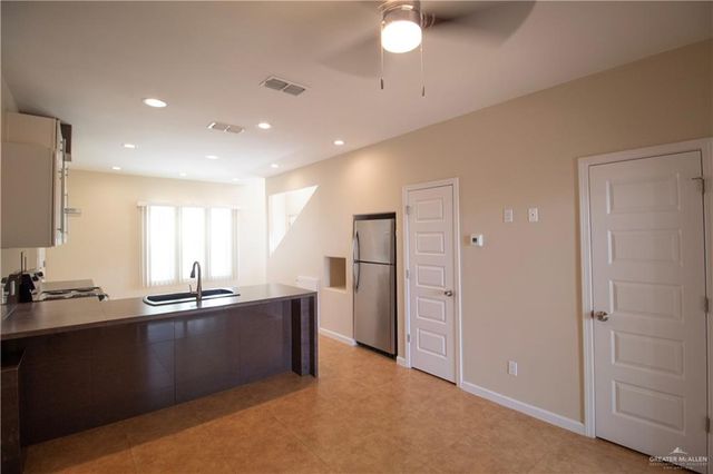 1000 E Daffodil Avenue 1, Mcallen, TX 78501