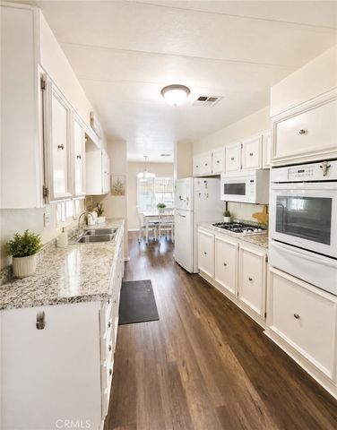 2205 W Acacia Avenue 137, Hemet, CA 92545