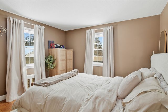 79 Roosevelt Avenue, Springfield, MA 01118