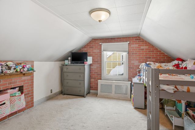 79 Roosevelt Avenue, Springfield, MA 01118