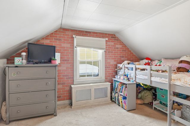 79 Roosevelt Avenue, Springfield, MA 01118