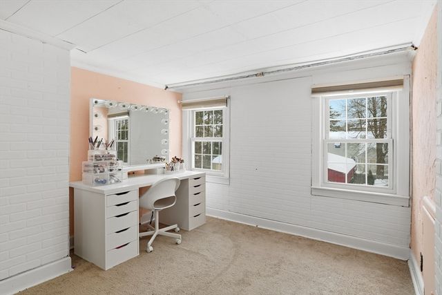 79 Roosevelt Avenue, Springfield, MA 01118