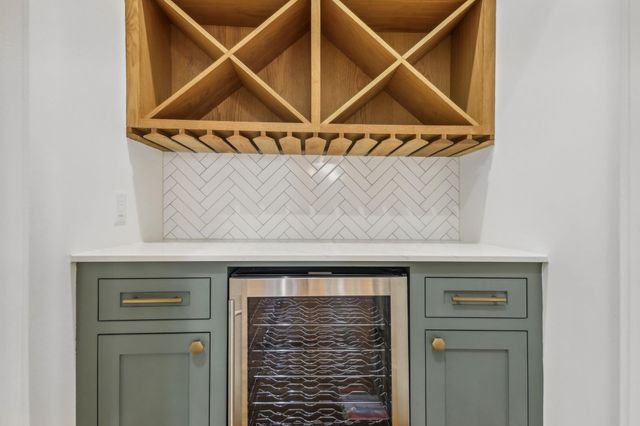 709 Ridge Street, Houston, TX 77009