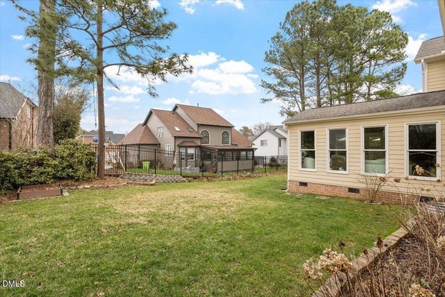 9208 Club Hill Drive, Raleigh, NC 27617