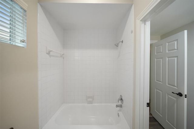 5103 Eigel Street, Houston, TX 77007