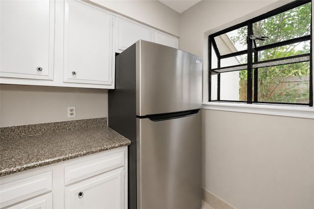 2415 Briarwest Boulevard, Houston, TX 77077