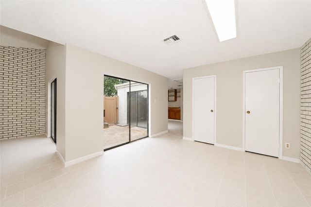 2415 Briarwest Boulevard, Houston, TX 77077