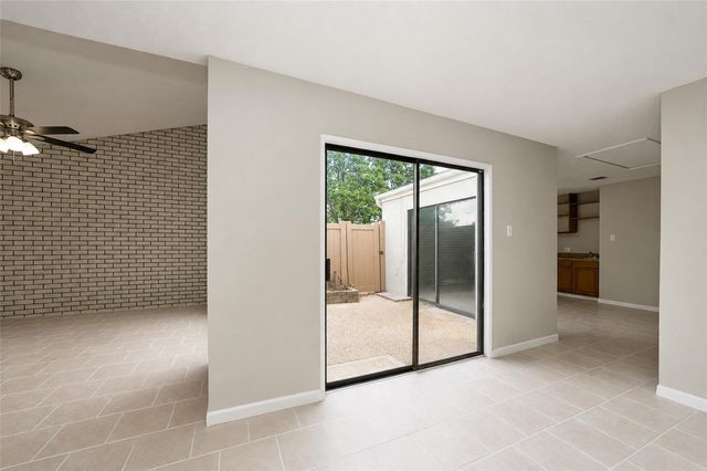 2415 Briarwest Boulevard, Houston, TX 77077