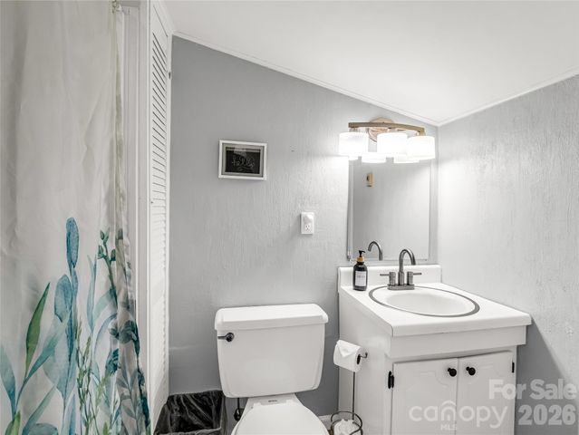 486 Oxford Road, Lake Junaluska, NC 28745