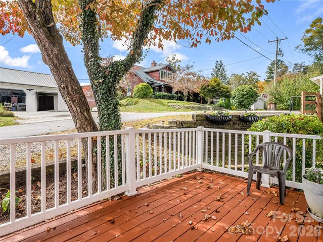 486 Oxford Road, Lake Junaluska, NC 28745