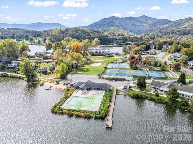 486 Oxford Road, Lake Junaluska, NC 28745