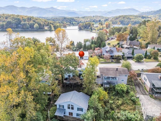 486 Oxford Road, Lake Junaluska, NC 28745