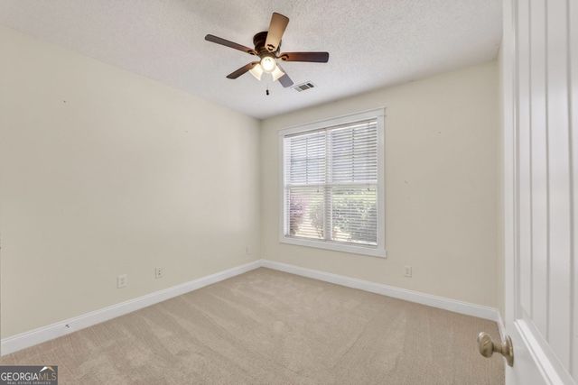 127 Lambdin Circle, Barnesville, GA 30204