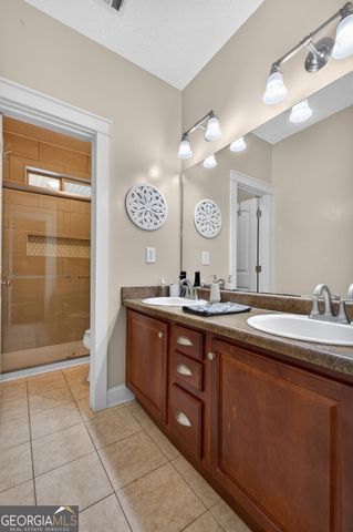 127 Lambdin Circle, Barnesville, GA 30204