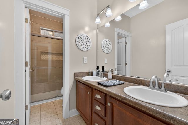 127 Lambdin Circle, Barnesville, GA 30204