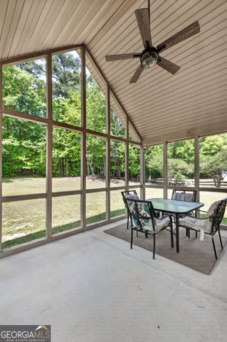 127 Lambdin Circle, Barnesville, GA 30204