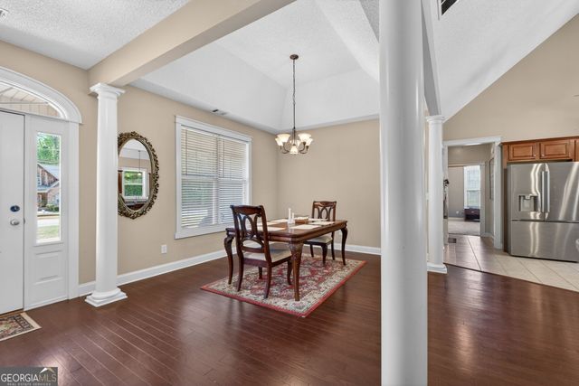 127 Lambdin Circle, Barnesville, GA 30204