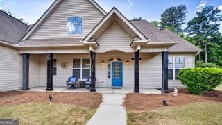 127 Lambdin Circle, Barnesville, GA 30204