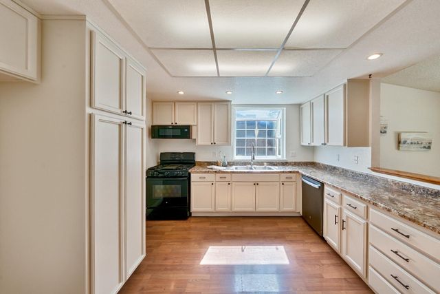 7869 Valley Quail Ct, Antelope, CA 95843