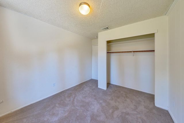 7869 Valley Quail Ct, Antelope, CA 95843