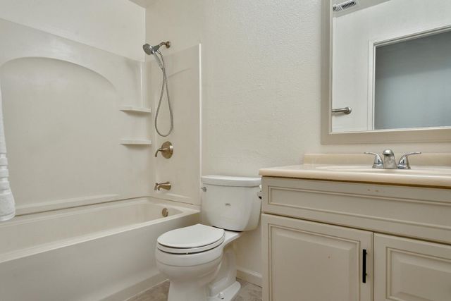 7869 Valley Quail Ct, Antelope, CA 95843