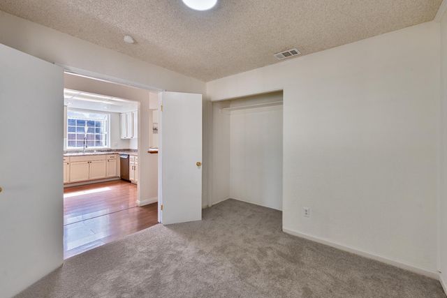 7869 Valley Quail Ct, Antelope, CA 95843