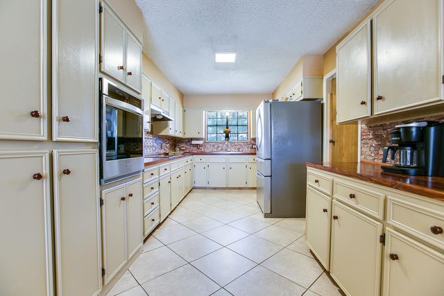 3626 Greenridge Drive, San Angelo, TX 76904