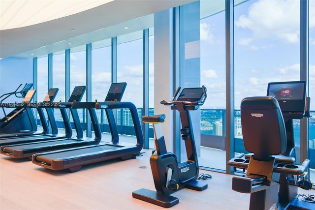 1000 Brickell Plz 3208, Miami, FL 33131