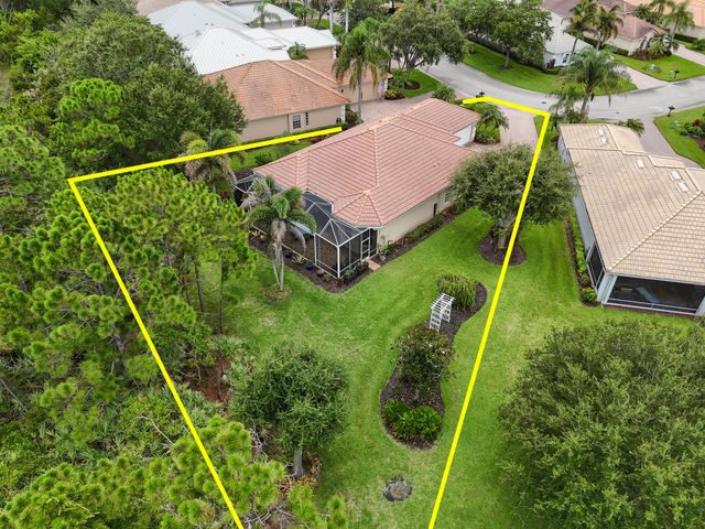 4577 NW Red Bay Circle, Jensen Beach, FL 34957