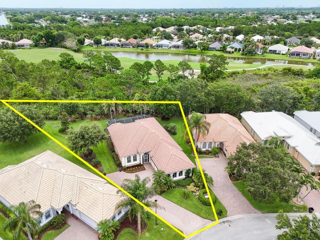 4577 NW Red Bay Circle, Jensen Beach, FL 34957