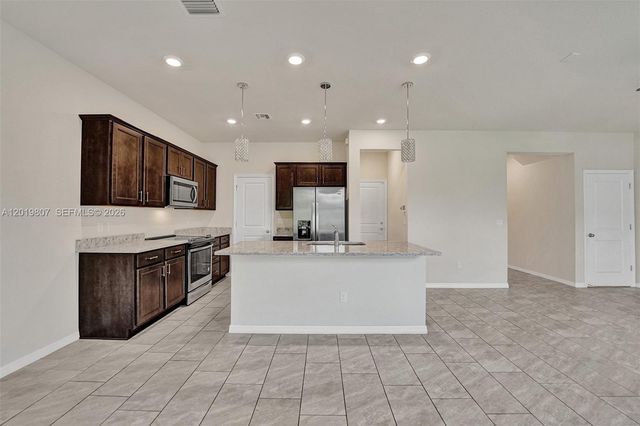 4764 Eucalyptus Dr, Hollywood, FL 33021
