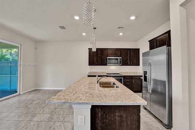 4764 Eucalyptus Dr, Hollywood, FL 33021