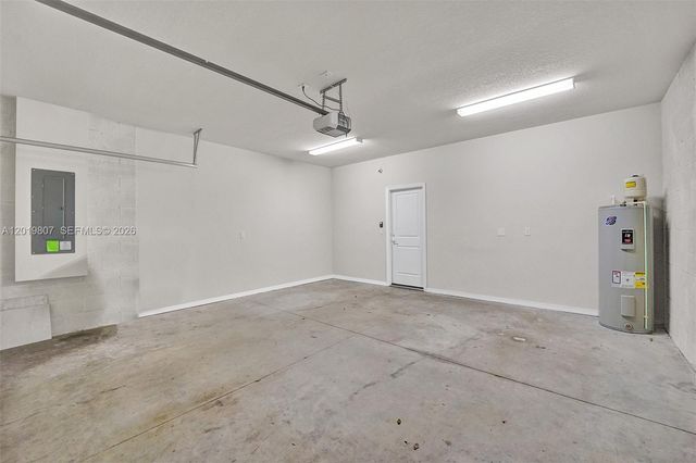 4764 Eucalyptus Dr, Hollywood, FL 33021