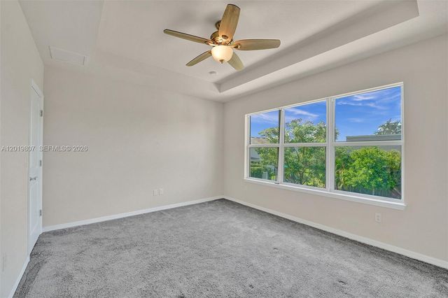 4764 Eucalyptus Dr, Hollywood, FL 33021