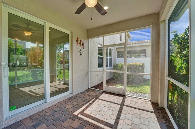 4764 Eucalyptus Dr, Hollywood, FL 33021