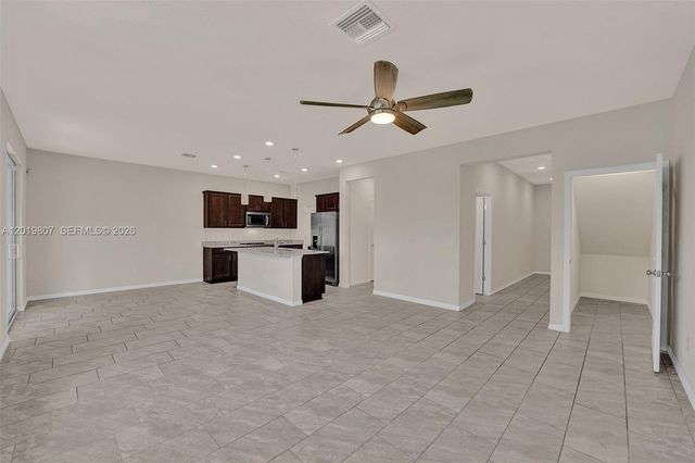 4764 Eucalyptus Dr, Hollywood, FL 33021