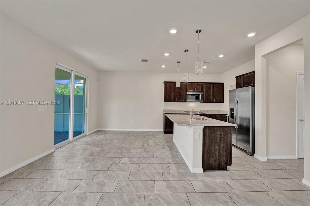 4764 Eucalyptus Dr, Hollywood, FL 33021