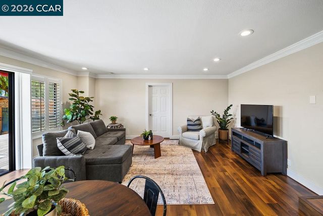 172 Rudgear Dr, Walnut Creek, CA 94596