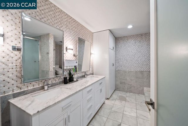 172 Rudgear Dr, Walnut Creek, CA 94596