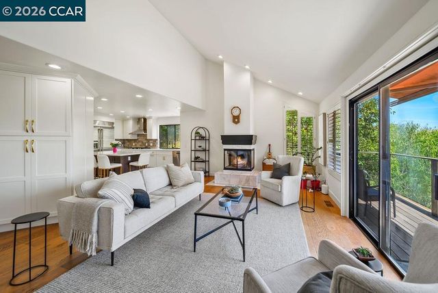 172 Rudgear Dr, Walnut Creek, CA 94596