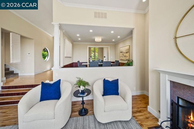 172 Rudgear Dr, Walnut Creek, CA 94596