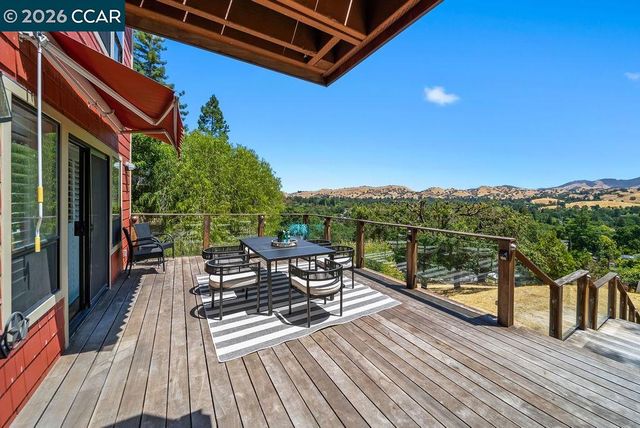 172 Rudgear Dr, Walnut Creek, CA 94596