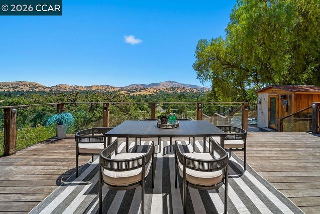 172 Rudgear Dr, Walnut Creek, CA 94596