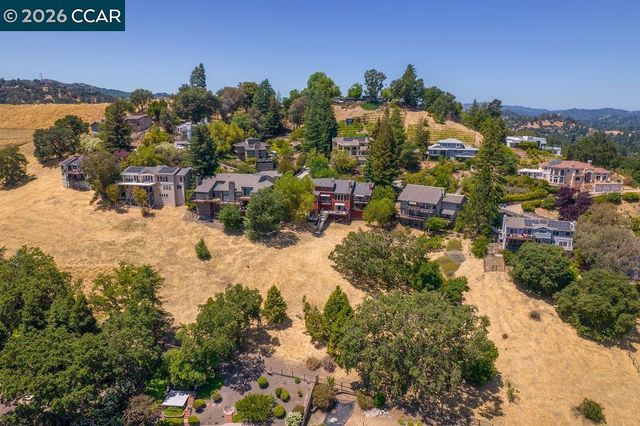 172 Rudgear Dr, Walnut Creek, CA 94596