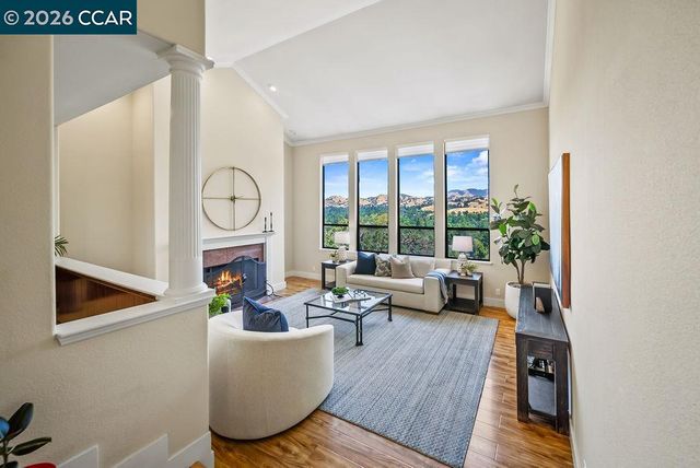 172 Rudgear Dr, Walnut Creek, CA 94596
