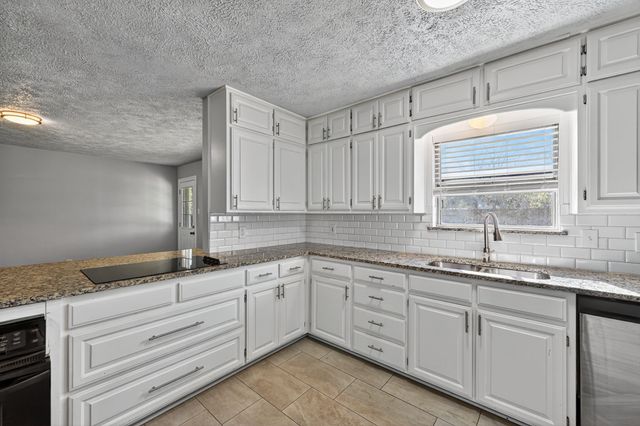 2120 Nottingham Boulevard, Fort Worth, TX 76112