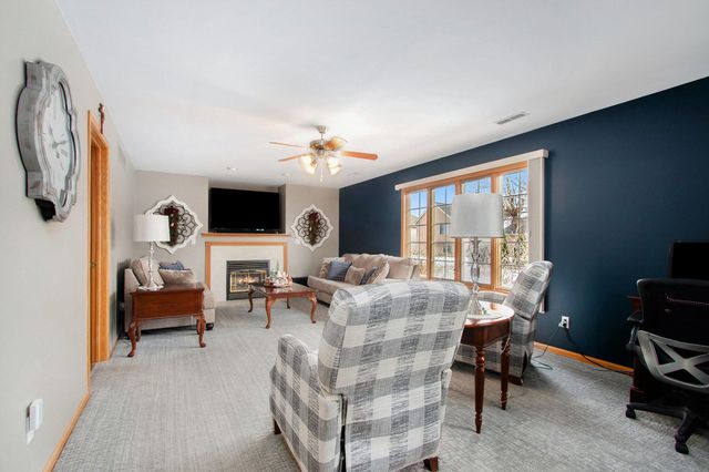 10399 Pike Street, Crown Point, IN 46307