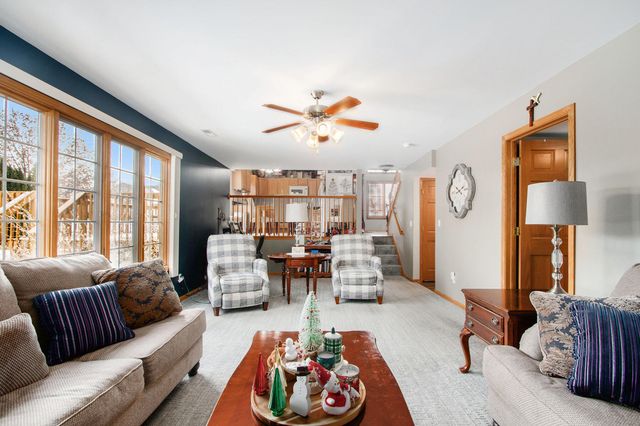 10399 Pike Street, Crown Point, IN 46307