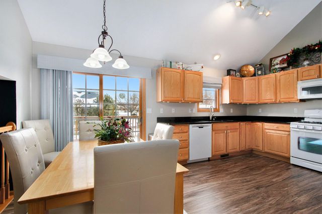 10399 Pike Street, Crown Point, IN 46307